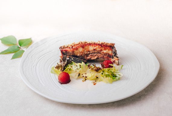 Lunch Set Menu-Roasted Pork Ribs with Honey and Crushed Almonds (Taiwan Pork)